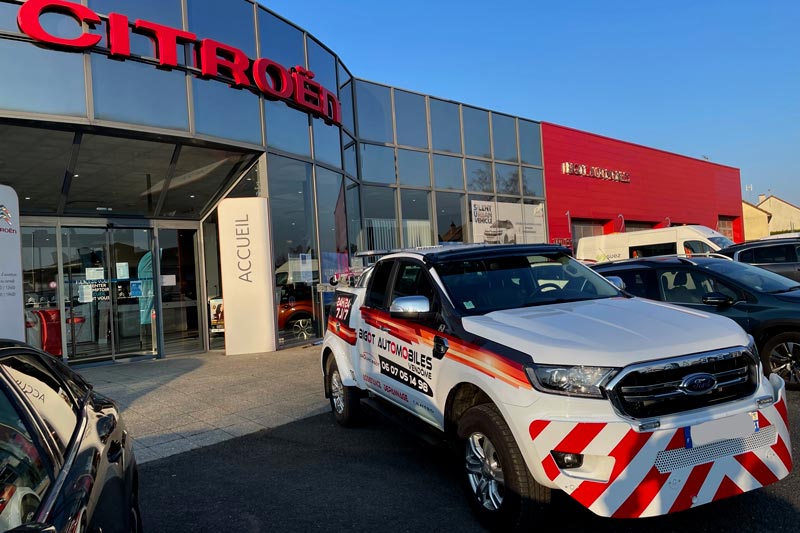 Dépannage voiture à proximité équiper de véhicule de remorquage 24h/24 7j/7